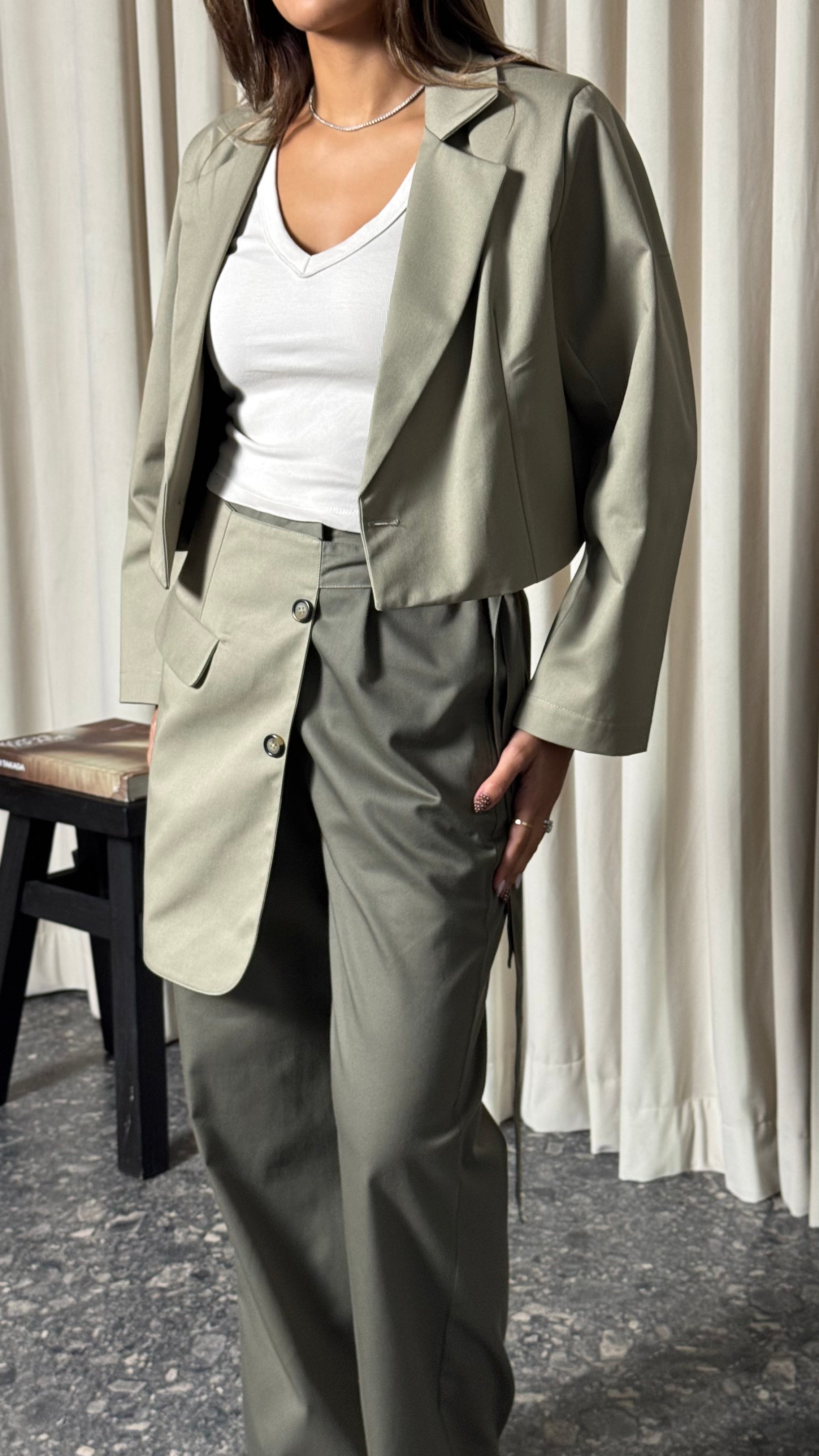 Mate by Code8 Asymmetry Authority Set