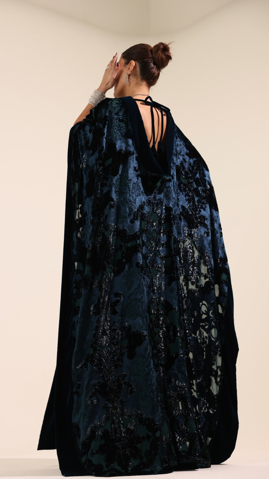 The Velour's Noir Set Dress