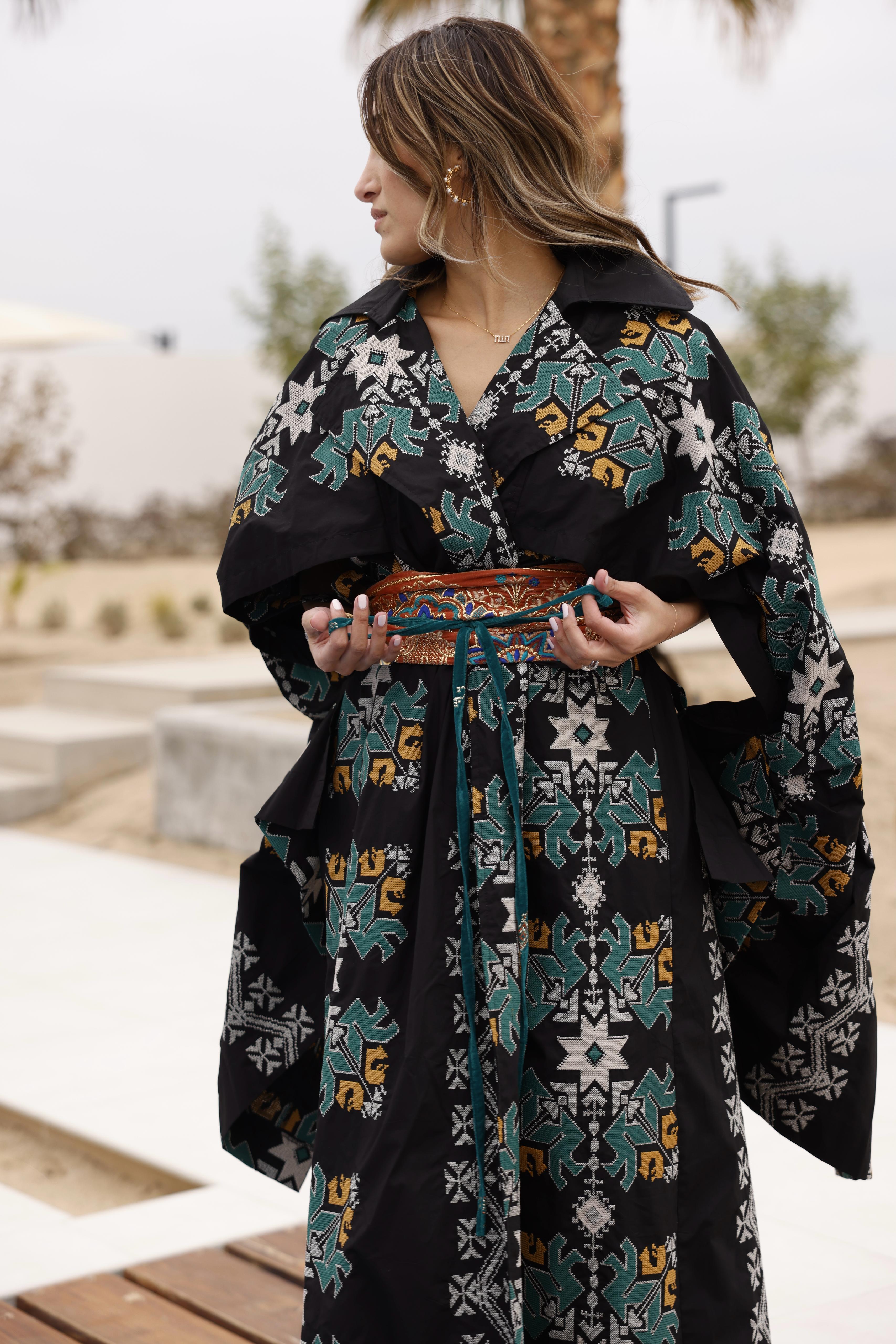 Daraa Cape Sleeve Dress