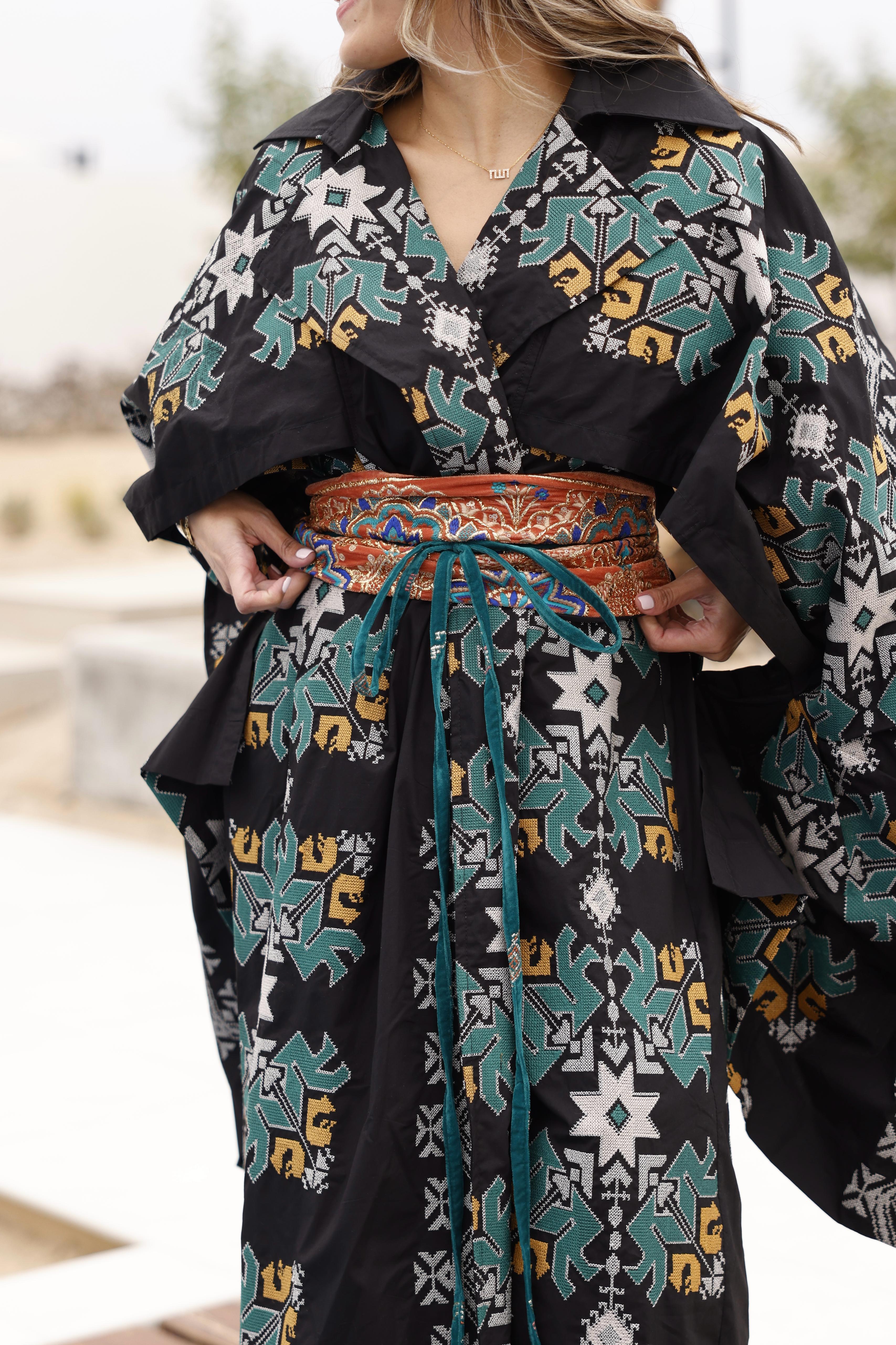 Daraa Cape Sleeve Dress