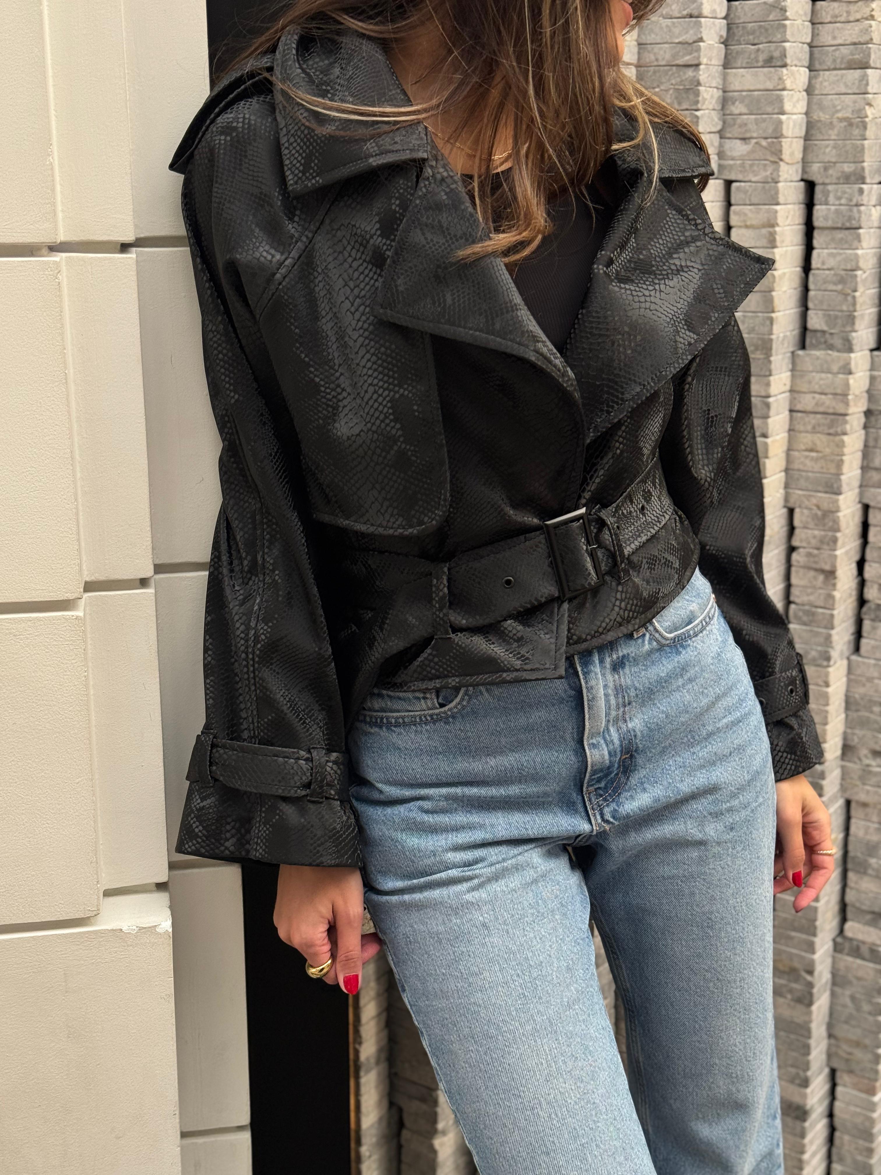 Detail Cropped Jacket