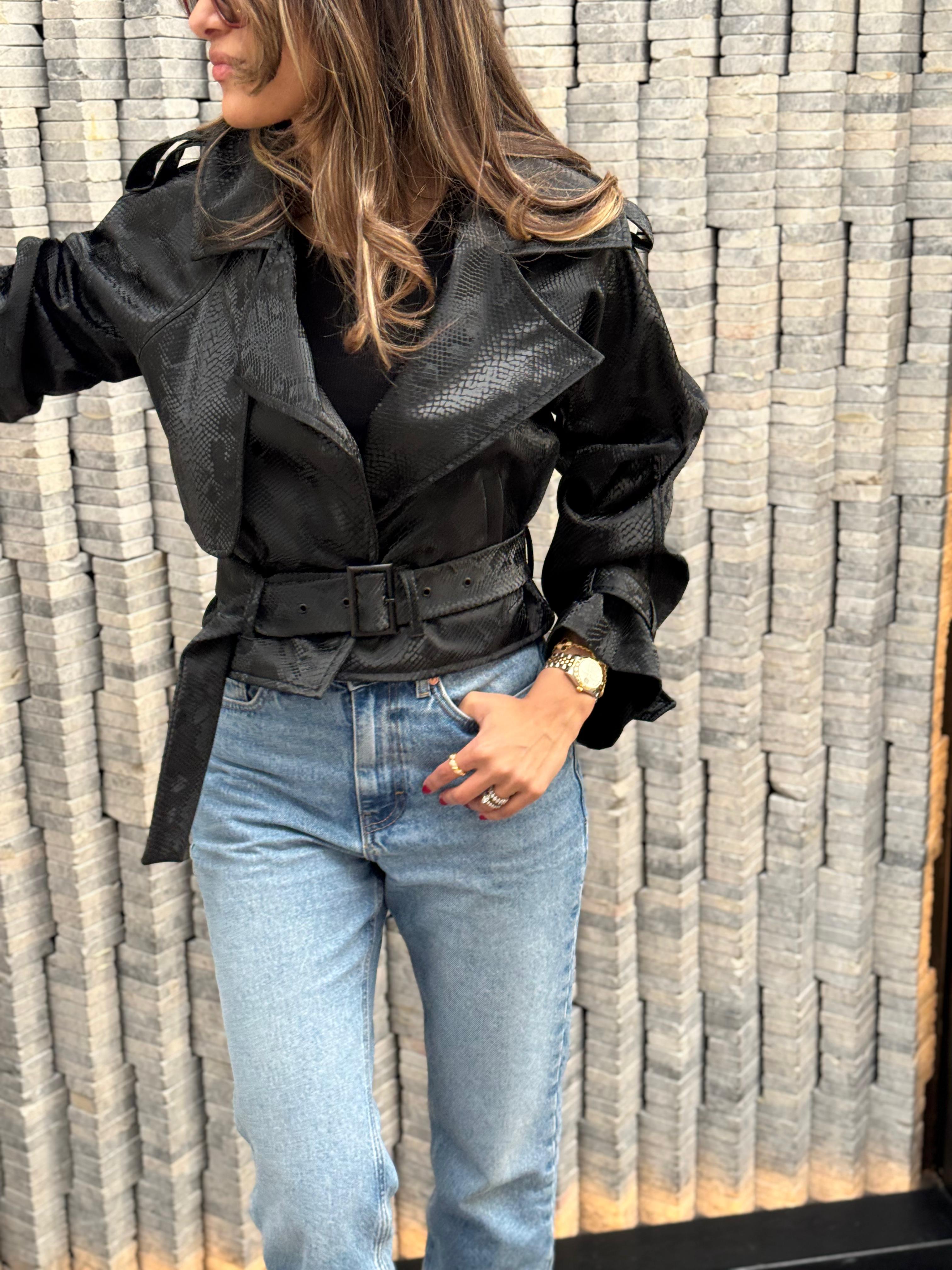 Detail Cropped Jacket