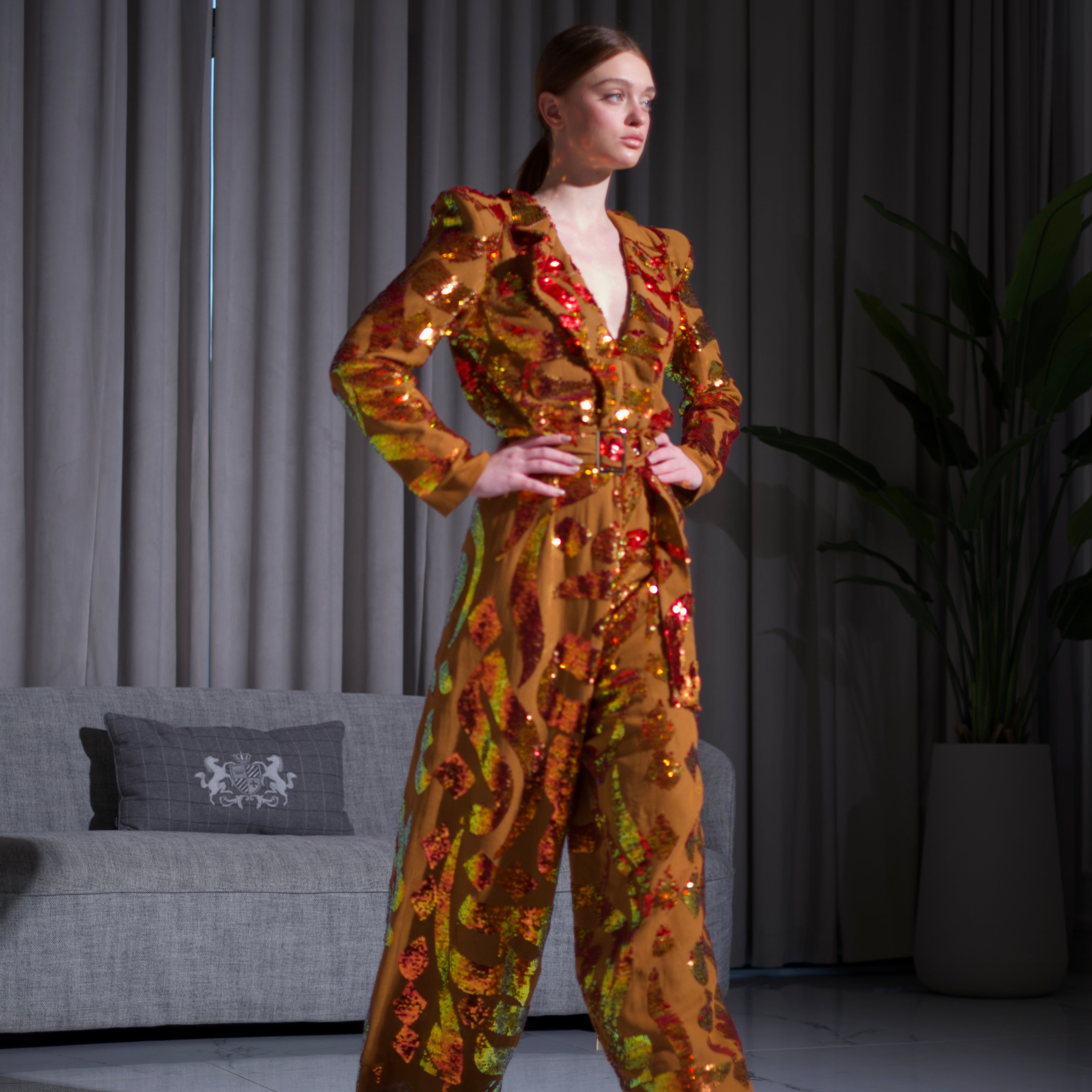 Daraa Detailed Belted Jumpsuit